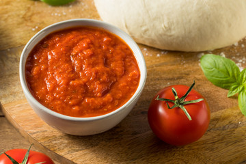 Fresh Organic Basil Tomato Pizza Sauce