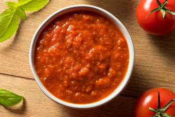 Fresh Organic Basil Tomato Pizza Sauce