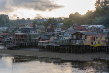 Fototapeta na wymiar palafitos, Chiloé