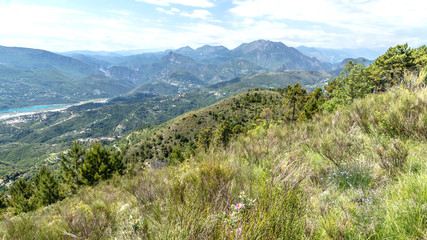 Fototapeta na wymiar Panorama et payasages depuis le Mont Cima près de Nice Landscape of Mont Cima in South of France