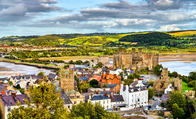 Fototapeta na wymiar Panorama of Conwy with Conwy Castle in Wales, United Kingdom