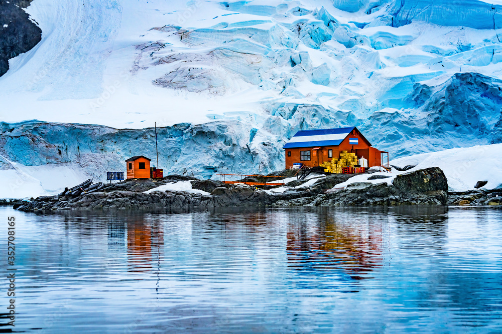 Wall mural snowing argentine station blue glacier mountain paradise harbor antarctica - Wall murals
