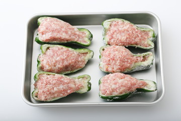 ピーマンの肉詰め