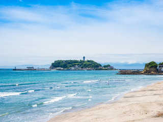 湘南海岸　江ノ島と七里ヶ浜