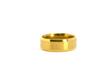 Naklejka premium Close up of gold rings for wedding of bride and groom
