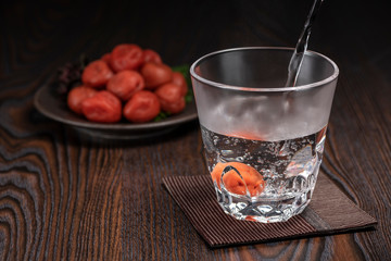 焼酎お湯割り 梅干し