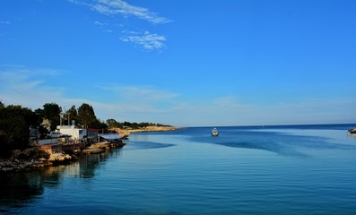 Fototapeta na wymiar The clear blue water of the sea in Mersin Turkey 