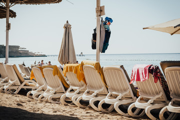 all sunbeds are busy 