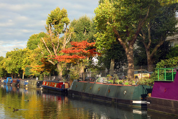 Fototapeta premium Little Venice water channles with colorful barges, London, UK, Europe