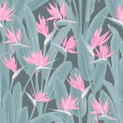 Behang Strelitzia reginae tropische bloemen vector naadloze patroon. Boheemse tropische plant stof print ontwerp. Zuid-Afrikaanse plant tropische bloesem van kraanbloem, strelitzia. Textielprint met bloemen. © SunwArt