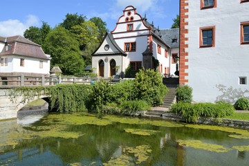 Das Schloss Großkochberg, der ehemalige Landsitz der Familie von Stein - berühmt wegen der vielen...