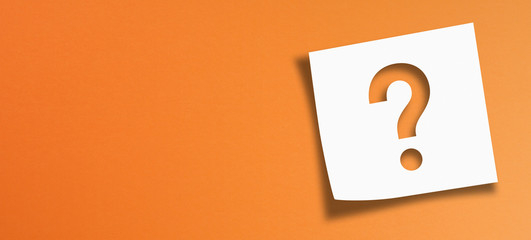 Note paper with question mark on panoramic orange background	 - obrazy, fototapety, plakaty