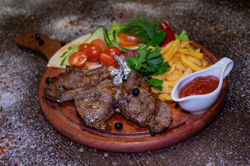 lamb chops with vegetables