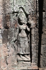 Statue de femme d'un temple à Angkor, Cambodge	