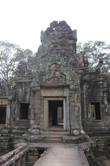 Fototapeta na wymiar Temple à Angkor, Cambodge