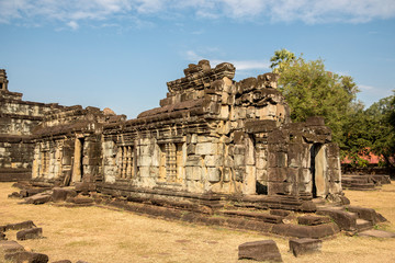 Fototapeta premium Bakong Prasat temple in Angkor Wat complex, Siem Reap, Cambodia.