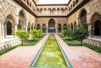 Fototapeta premium Patio de las Doncellas in Royal palace of Seville, Spain