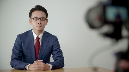 男性