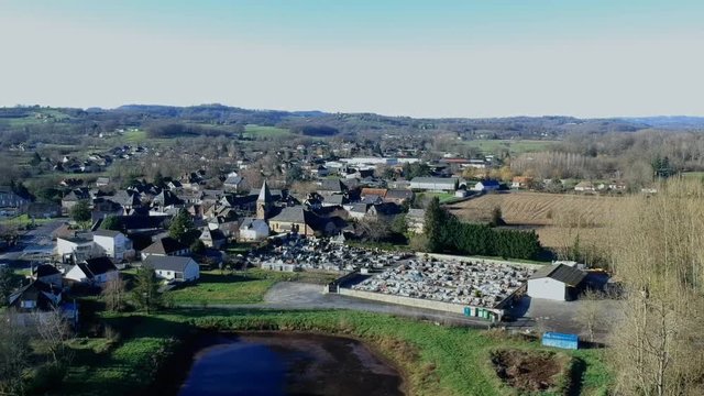 Varetz (Corr&egrave;ze, France) - Vue a&eacute;rienne du village