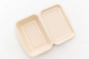 パルプで作られた弁当箱