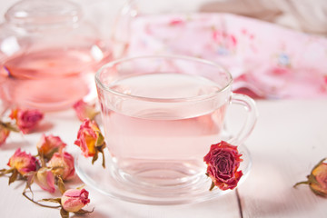 Obraz na płótnie Canvas Cup of roses tea. Healthy herbal detox tea.