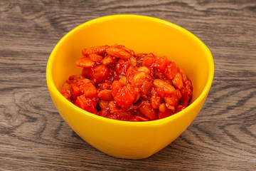 Baked kidney with tomato and pepper