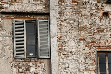 Windows and facade in Firenze, Italia