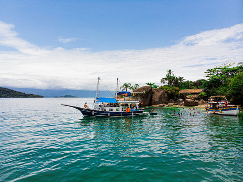 boat on the sea - paraty