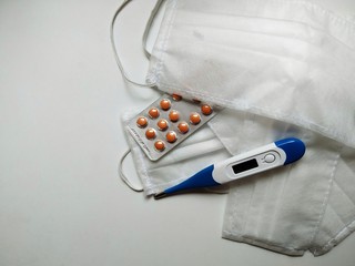 hand holding a remote control