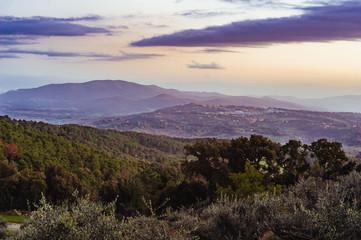 Naklejka na ściany i meble Tuscany - Landscape panorama, hills and meadow, Toscana - Italy