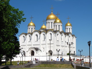 Fototapeta na wymiar Assumption Cathedral of the Vladimir Kremlin