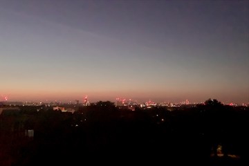 EARLY MORNING SUNRISE ACROSS LONDON