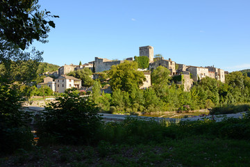 Fototapeta na wymiar Beautiful small village Montclus in Department Gard in Southern France
