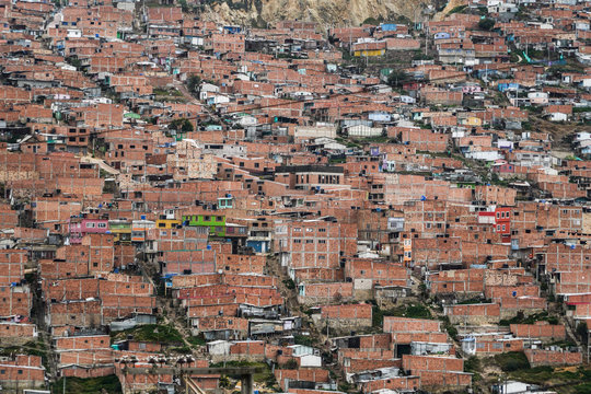 Banderas rojas por hambre en Bogota Covid 19