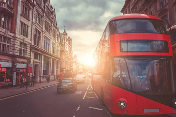 Foto op Plexiglas Bus at Dawn in London City  London City Street View © joeycheung