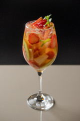 Digite o título aqui (máximo: 200 caracteres)
Sugestões de título
ice cream with fruits
ice cream with fruit
ice cream with strawberry
