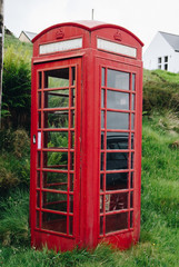 Rote Telefonbox in Schottland