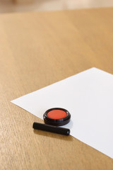 印鑑と朱肉と用紙