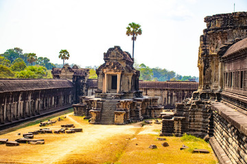 Fototapeta premium Piękny widok na świątynię Angkor Wat w Siem Reap w Kambodży.