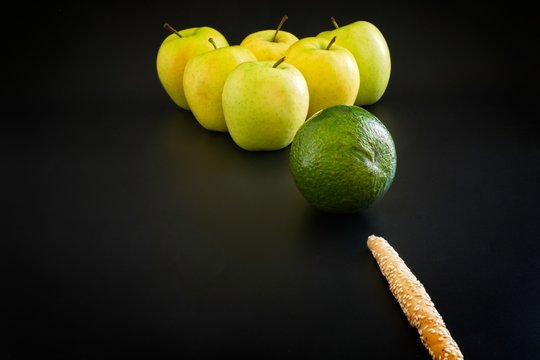 Having a target for a diet playing with food nutrition like with billiard balls