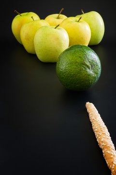 Having a target for a diet playing with food nutrition like with billiard balls