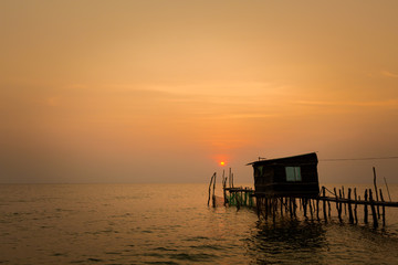 Fototapeta na wymiar Sunset on Ong Lang beach Phu Quoc
