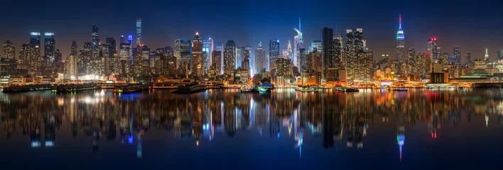 Fototapeten Panoramablick auf Manhattan bei Nacht, New York, USA © sborisov