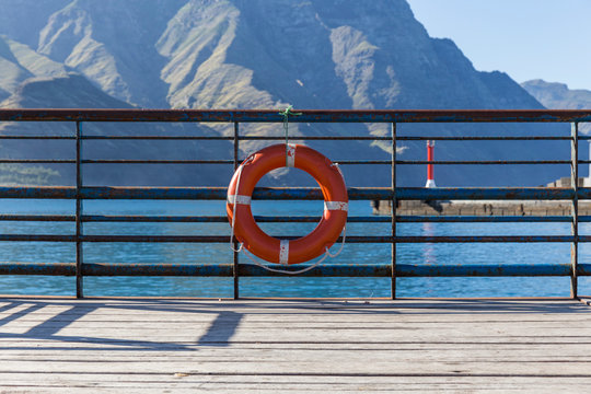 鉄環絞首刑 画像 参照 1,574 Stock 写真、ベクターおよびビデオ Adobe Stock