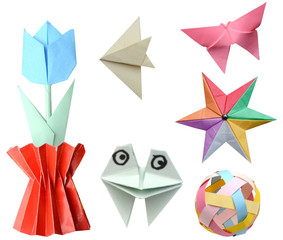 Set of origami objects isolated white - obrazy, fototapety, plakaty