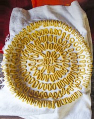 Lorighittas, an ancient and precious pasta of Sardinia.
The world 