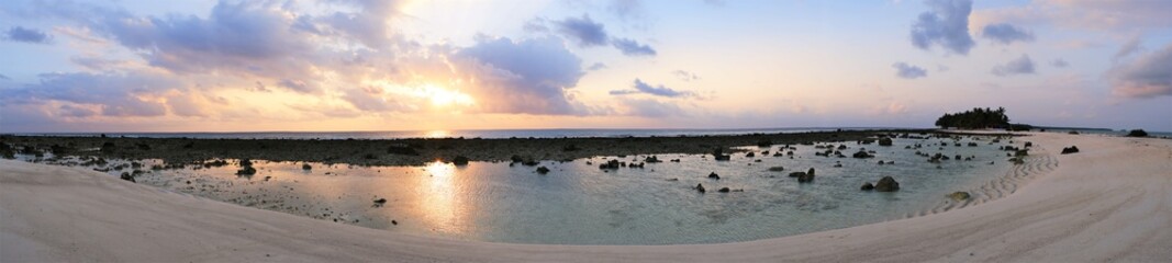 Fototapeta na wymiar panoramic view of lakshdweep evening beach