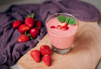 yogurt with strawberries