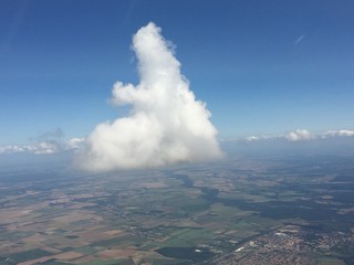 Rundflug mit dem Propellerflugzeug über Oesterreich August 217