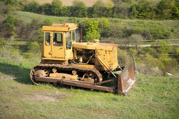 chain tractor in nature